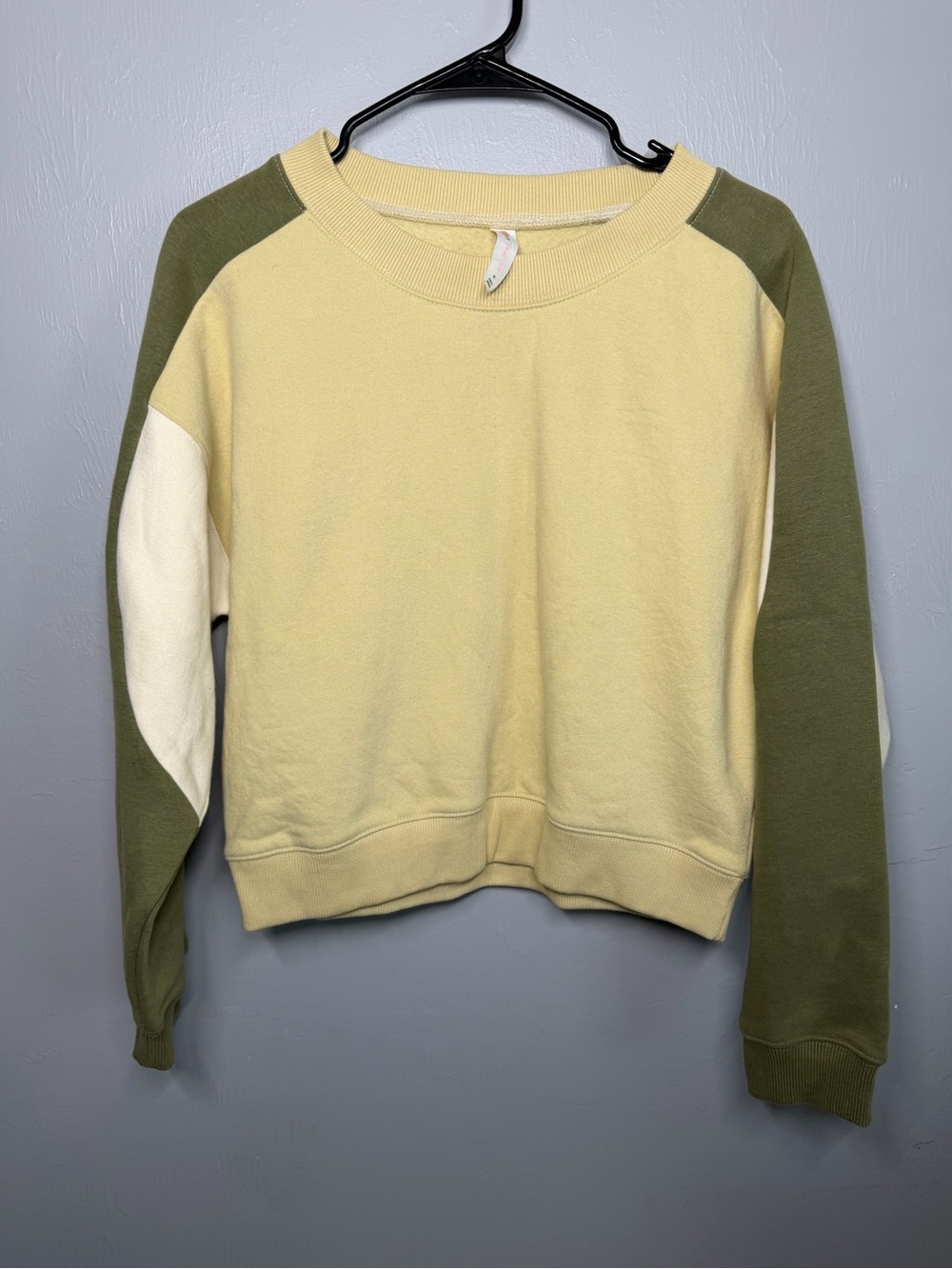 Daily practice sweater size medium